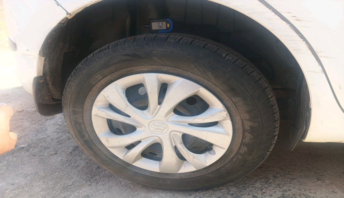 2020 Maruti Swift VXI, Petrol, Manual, 1,07,468 km, tyre