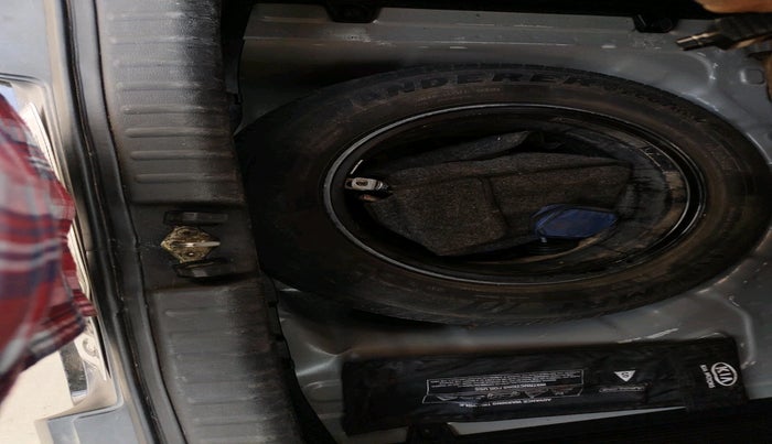 2021 KIA SONET GTX PLUS 1.5, Diesel, Manual, 1,62,397 km, tyre