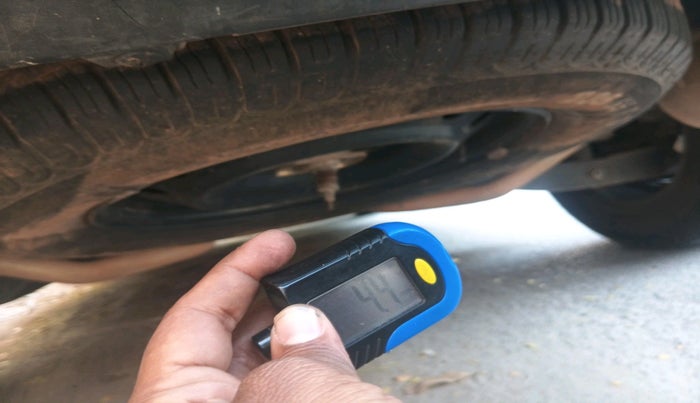 2018 Mahindra XUV500 W6 AT, Diesel, Automatic, 82,387 km, tyre