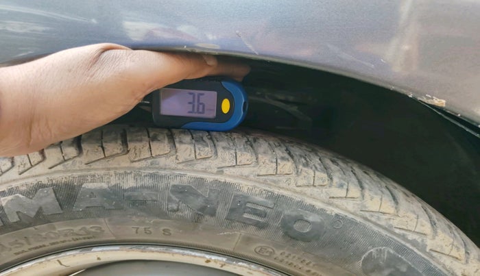 2014 Hyundai Eon ERA +, Petrol, Manual, 96,673 km, tyre