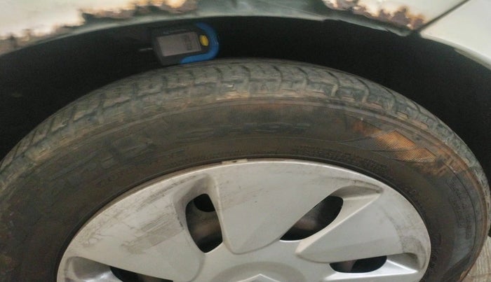 2015 Maruti Celerio VDI, Diesel, Manual, 1,07,193 km, tyre