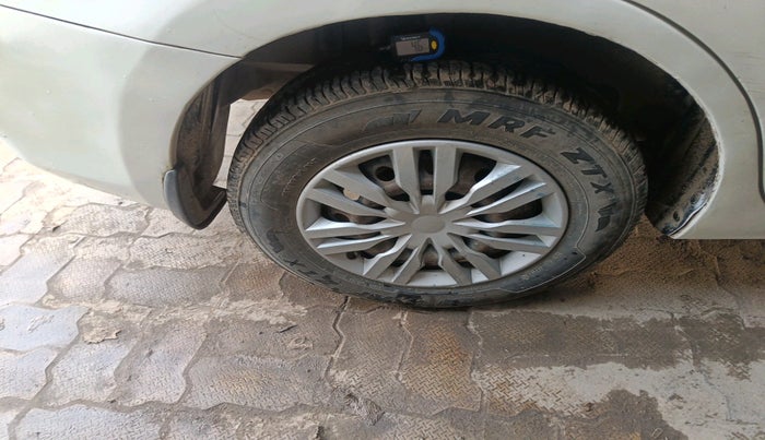 2019 Maruti Dzire VDI, Diesel, Manual, 62,319 km, tyre