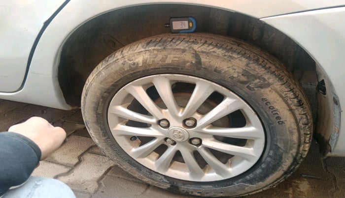 2011 Toyota Etios V, Petrol, Manual, 94,092 km, tyre