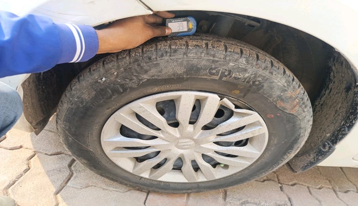 2023 Maruti Dzire VXI, Petrol, Manual, 38,536 km, tyre