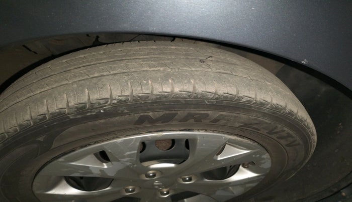 2015 Hyundai Grand i10 SPORTZ 1.2 KAPPA VTVT, Petrol, Manual, 1,11,542 km, tyre