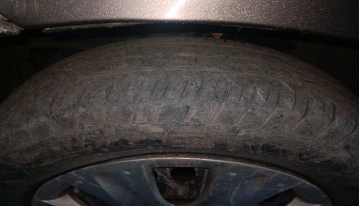 2015 Honda Amaze 1.2L I-VTEC S, Petrol, Manual, 77,084 km, tyre