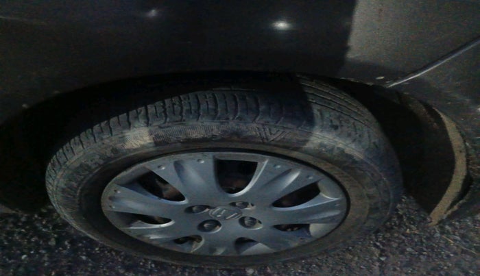 2015 Honda Amaze 1.2L I-VTEC S, Petrol, Manual, 77,084 km, tyre