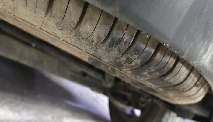 2021 Tata Harrier XZA PLUS 2.0L, Diesel, Automatic, 78,242 km, tyre