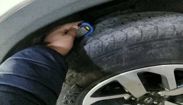 2021 Tata Harrier XZA PLUS 2.0L, Diesel, Automatic, 78,242 km, tyre