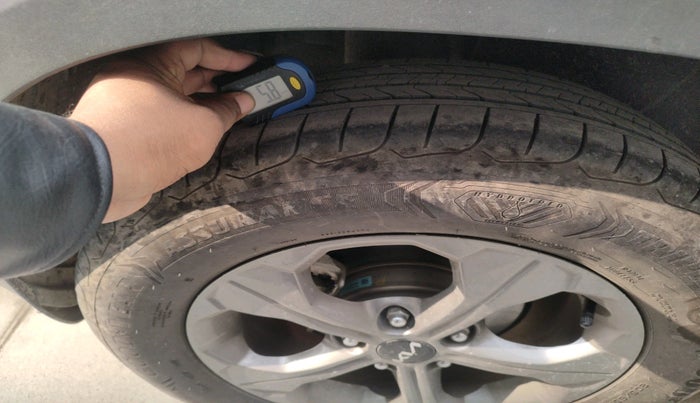 2024 KIA SELTOS  HTK PLUS 1.5 PETROL MT, Petrol, Manual, 8,962 km, tyre