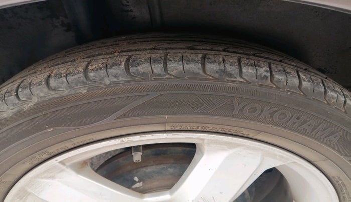 2011 Honda City 1.5L I-VTEC S MT, Petrol, Manual, 1,25,521 km, tyre