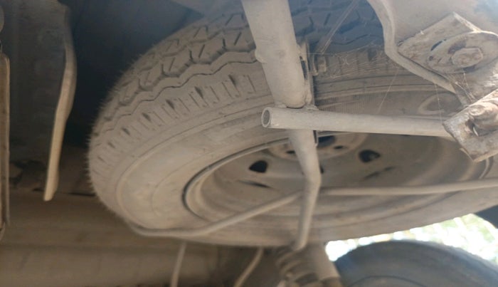 2022 Maruti Eeco 5 STR AC CNG (O), CNG, Manual, 18,076 km, tyre