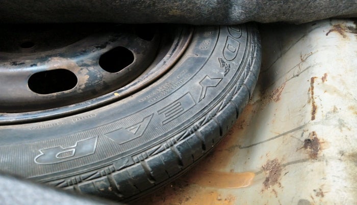 2011 Ford Figo EXI 1.4 DIESEL, Diesel, Manual, 1,01,110 km, tyre