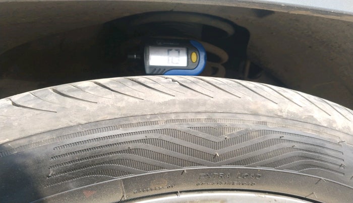 2019 KIA SELTOS HTX PLUS 1.5 DIESEL, Diesel, Manual, 1,66,224 km, tyre