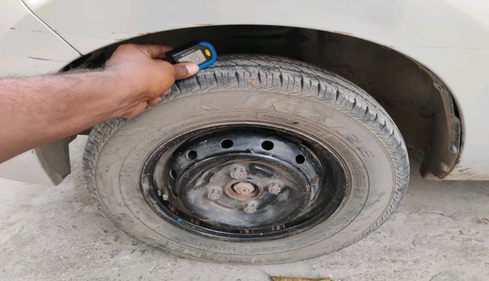 2016 Maruti Alto 800 VXI, Petrol, Manual, 83,629 km, tyre