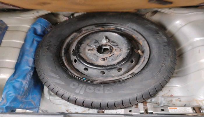 2016 Maruti Alto 800 VXI, Petrol, Manual, 83,629 km, tyre