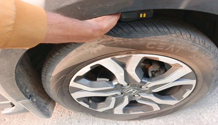 2018 Honda WR-V 1.5L I-DTEC VX MT, Diesel, Manual, 1,58,111 km, tyre