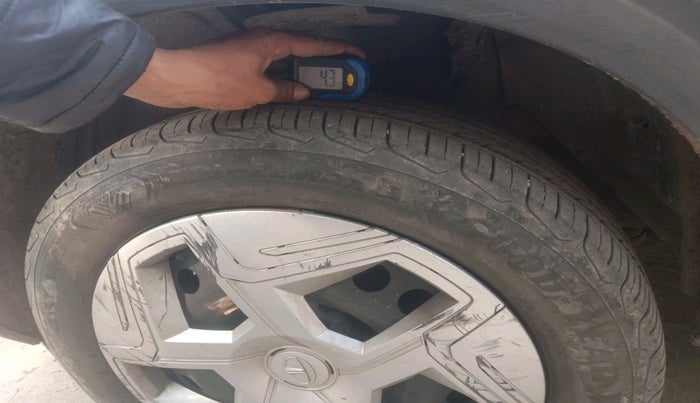 2023 Tata NEXON FEARLESS + S P MT, Petrol, Manual, 24,596 km, tyre