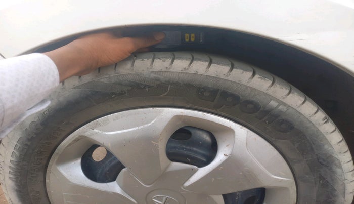 2016 Tata Tiago XT PETROL, Petrol, Manual, 1,90,196 km, tyre