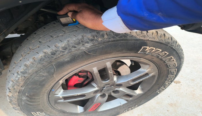 2021 Mahindra Thar LX HT PETROL 4WD MT, Petrol, Manual, 39,177 km, tyre