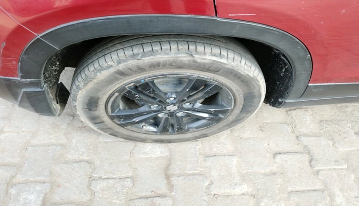 2019 Maruti Vitara Brezza ZDI, Diesel, Manual, 86,517 km, tyre