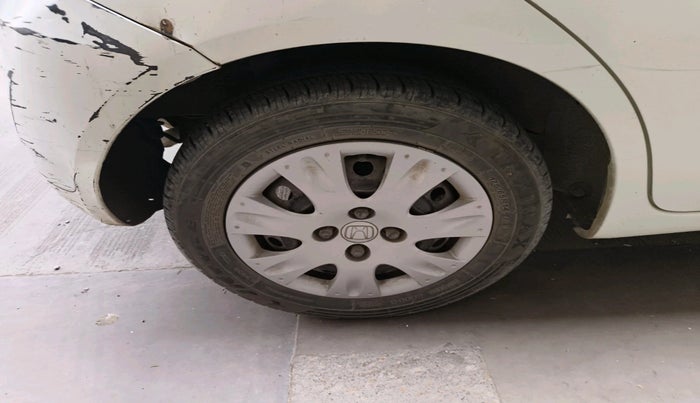 2015 Honda Brio S MT, Petrol, Manual, 71,189 km, tyre