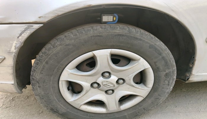 2011 Hyundai Accent GLE, Petrol, Manual, 94,144 km, tyre