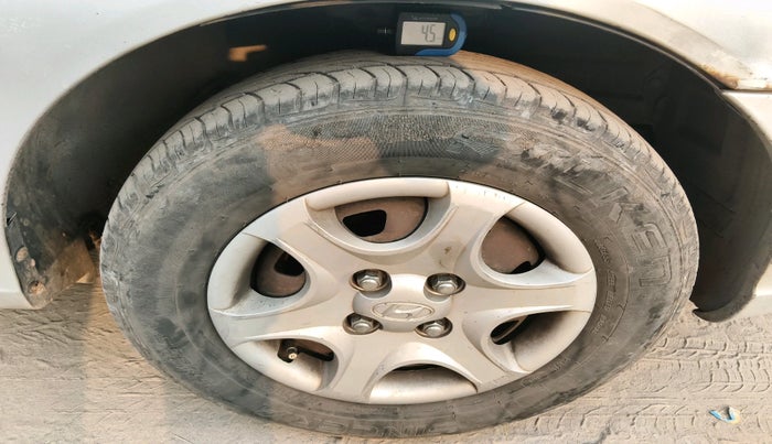 2011 Hyundai Accent GLE, Petrol, Manual, 94,144 km, tyre