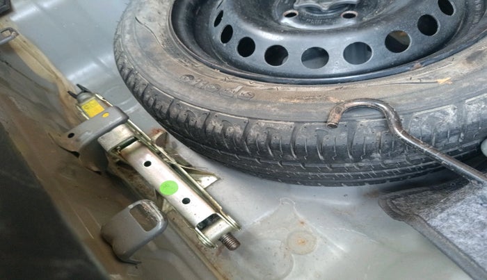 2014 Hyundai Grand i10 SPORTZ 1.2 KAPPA VTVT, Petrol, Manual, 82,300 km, tyre