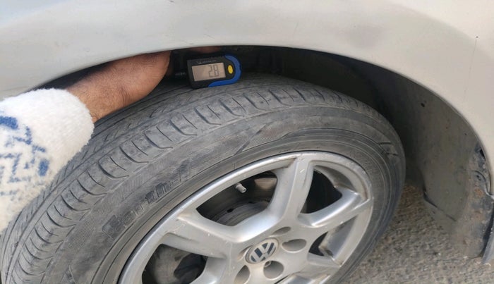 2014 Volkswagen Vento HIGHLINE DIESEL 1.5, Diesel, Manual, 75,099 km, tyre