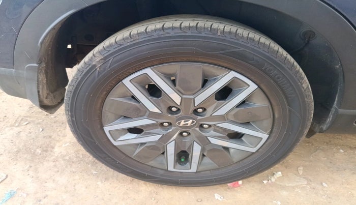 2022 Hyundai VENUE S PLUS 1.5 CRDI, Diesel, Manual, 1,11,976 km, tyre