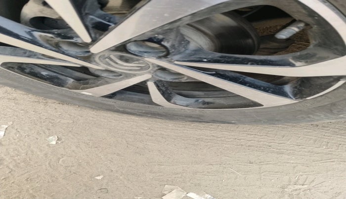 2023 CITROEN C3 SHINE 1.2 DUAL TONE , Petrol, Manual, 24,928 km, tyre