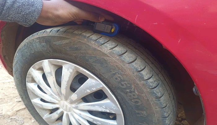 2014 Maruti Swift Dzire VXI, Petrol, Manual, 1,28,967 km, tyre