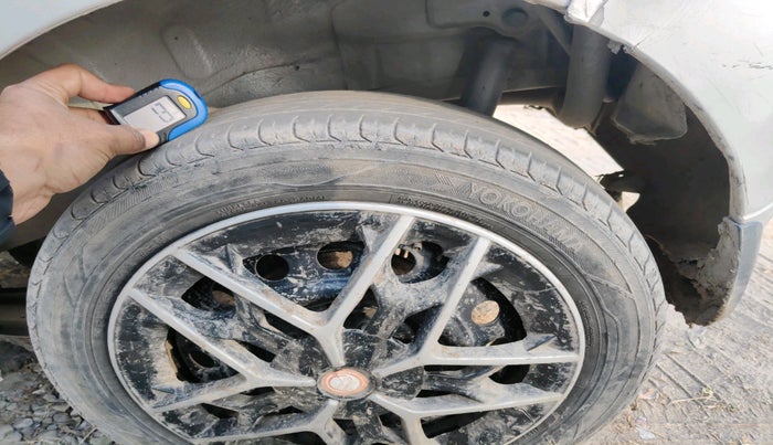 2014 Maruti Wagon R 1.0 VXI, Petrol, Manual, 90,965 km, tyre