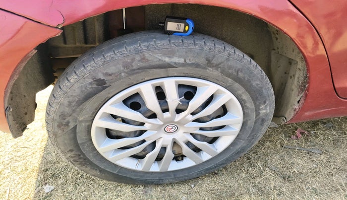 2013 Maruti Swift VXI, Petrol, Manual, 67,402 km, tyre