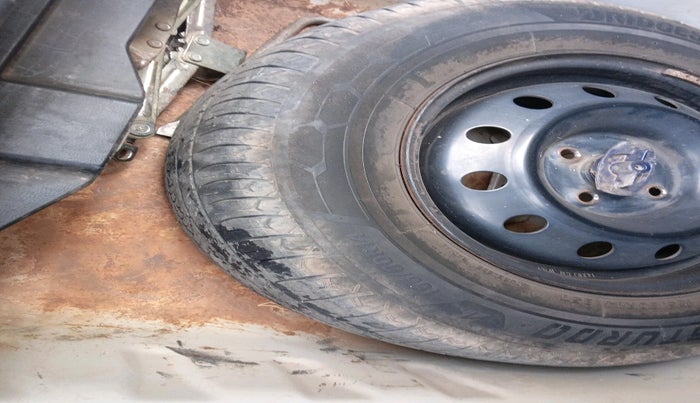 2019 Maruti Dzire VDI, Diesel, Manual, 1,39,880 km, tyre