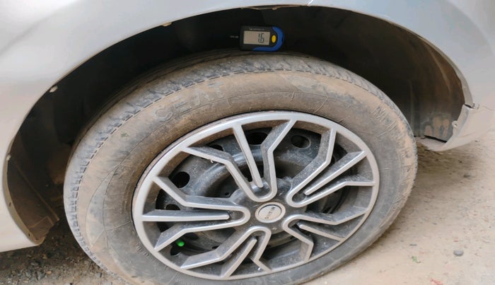 2015 Tata Bolt XMS REVOTRON, Petrol, Manual, 80,763 km, tyre