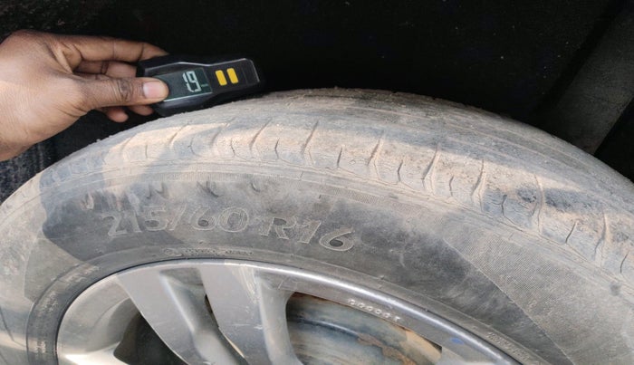 2016 Maruti Vitara Brezza ZDI, Diesel, Manual, 1,31,904 km, tyre