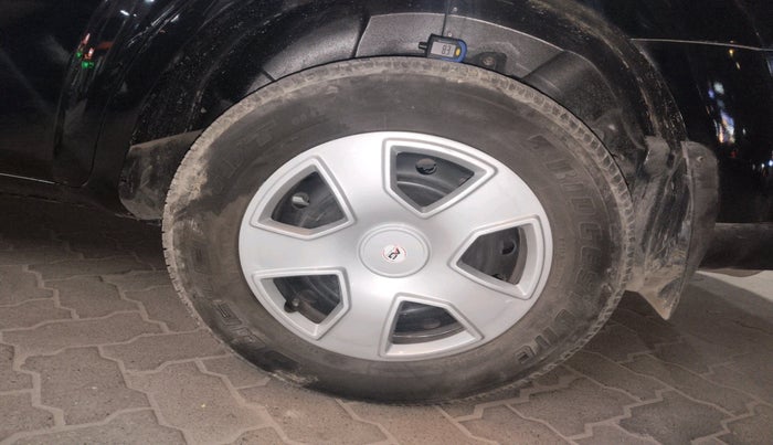 2019 Mahindra XUV500 W5, Diesel, Manual, 63,715 km, tyre