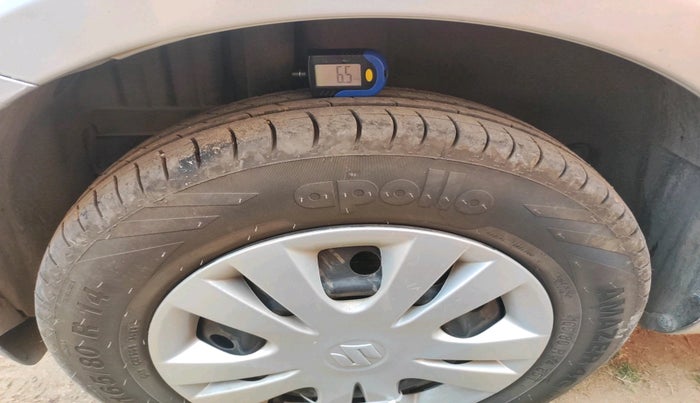 2013 Maruti Swift VDI, Diesel, Manual, 1,94,562 km, tyre