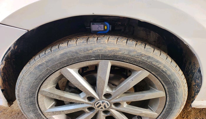 2018 Volkswagen Ameo HIGHLINE PLUS 1.0L 16 ALLOY, Petrol, Manual, 1,00,403 km, tyre