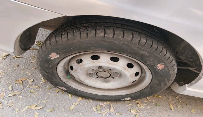 2006 Tata Indigo Marina GLS BS-III, Petrol, Manual, 55,138 km, tyre