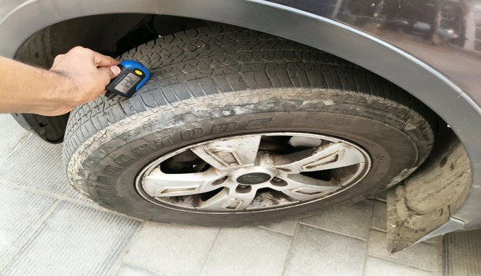 2012 Mahindra XUV500 W8, Diesel, Manual, 97,804 km, tyre