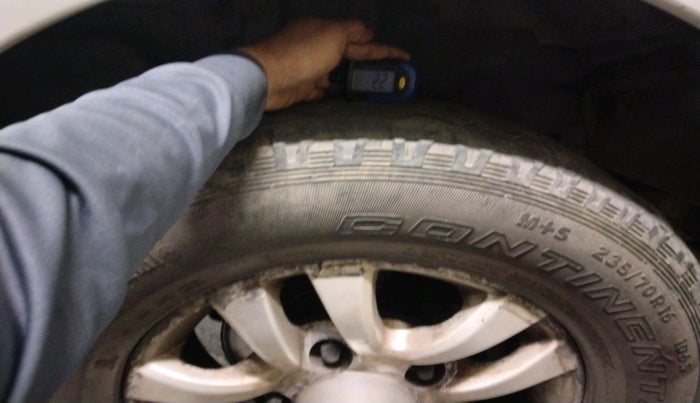 2011 Tata Safari 4X2 VX DICOR 2.2 VTT, Diesel, Manual, 2,02,146 km, tyre