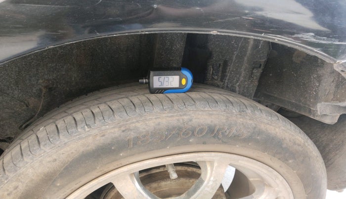 2012 Toyota Etios Liva GD, Diesel, Manual, 2,40,218 km, tyre