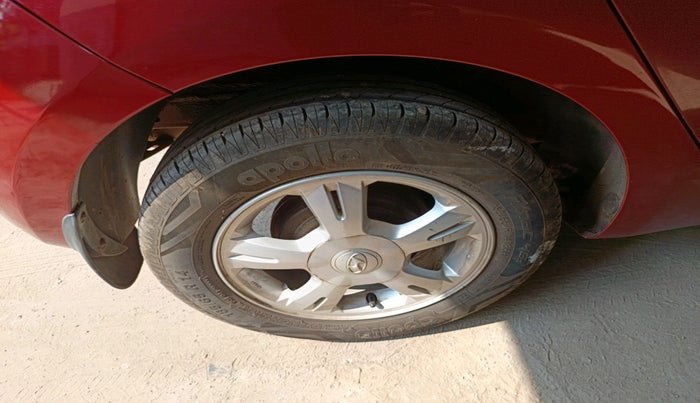 2011 Hyundai i20 ASTA 1.2, Petrol, Manual, 1,00,932 km, tyre