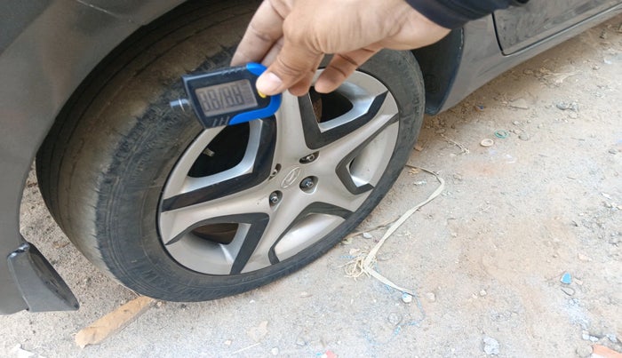 2017 Hyundai Elite i20 ASTA 1.4 CRDI, Diesel, Manual, 1,45,769 km, tyre