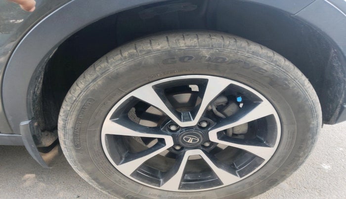 2020 Tata NEXON XZ PLUS PETROL SUNROOF, Petrol, Manual, 67,508 km, tyre