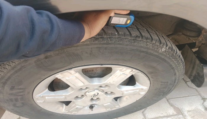 2012 Mahindra Xylo E9, Diesel, Manual, 91,584 km, tyre