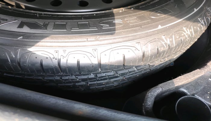 2018 Jeep Compass LIMITED 2.0 DIESEL, Diesel, Manual, 1,20,870 km, tyre